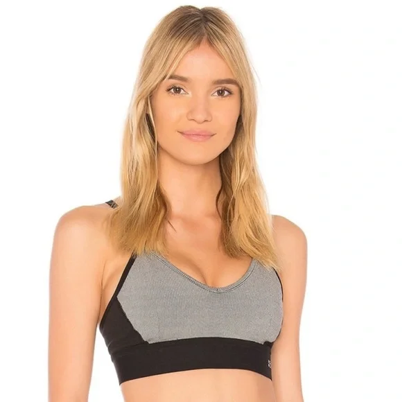 Revolve Splits59 Sports Bra Size Small - Picture 2 of 5